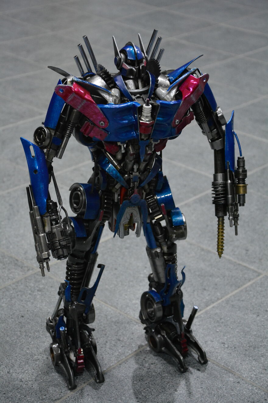 Amazing Metal Sculptures Of Chappie And Other Heroes Inspired By Movie Characters (40 Pics)