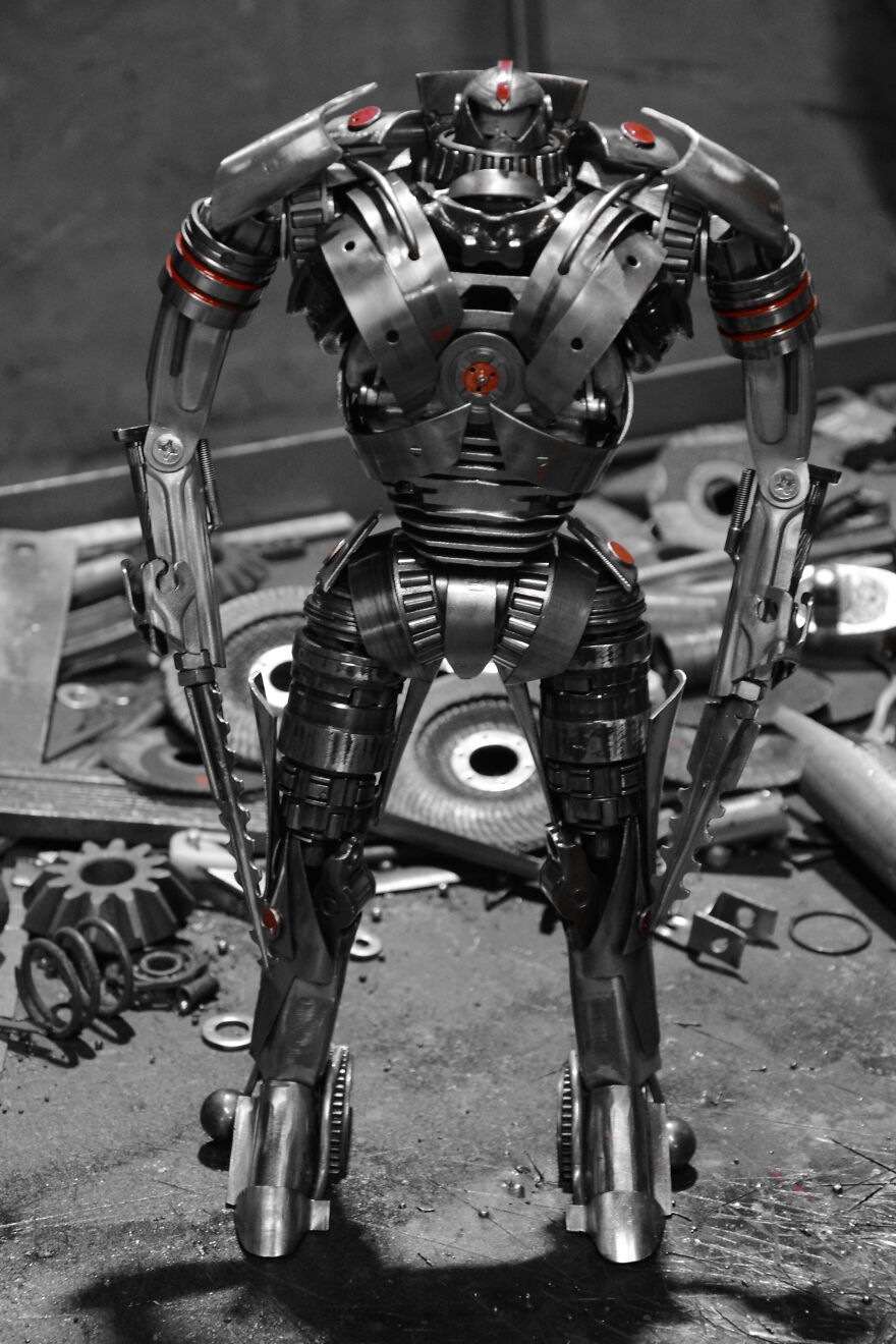 Amazing Metal Sculptures Of Chappie And Other Heroes Inspired By Movie Characters (40 Pics)