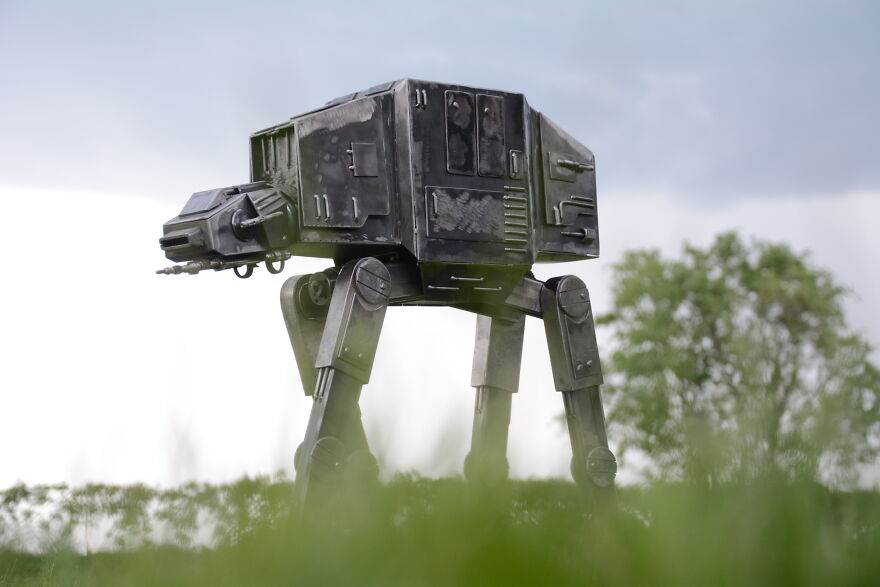 Amazing Metal Sculptures Of Chappie And Other Heroes Inspired By Movie Characters (40 Pics)