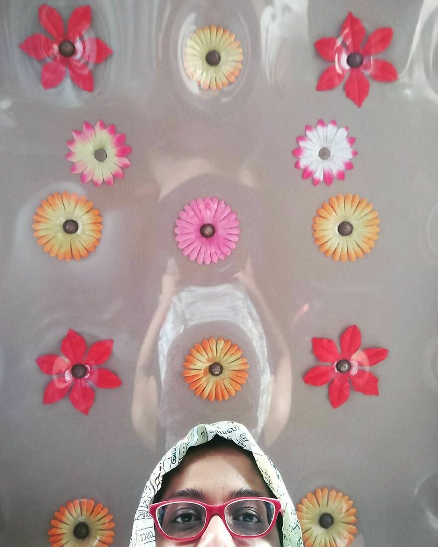 Journalist Has A Hobby Taking Pictures Of The Roof Of Taxis In Mumbai And His Collection Is Incredible