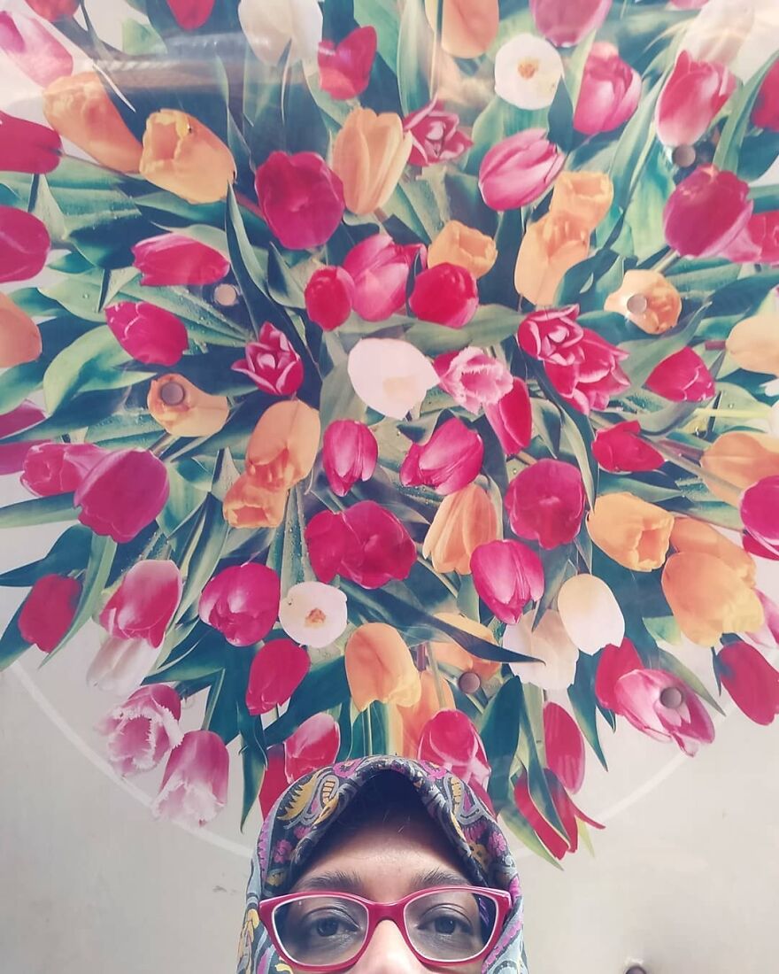 Journalist Has A Hobby Taking Pictures Of The Roof Of Taxis In Mumbai And His Collection Is Incredible