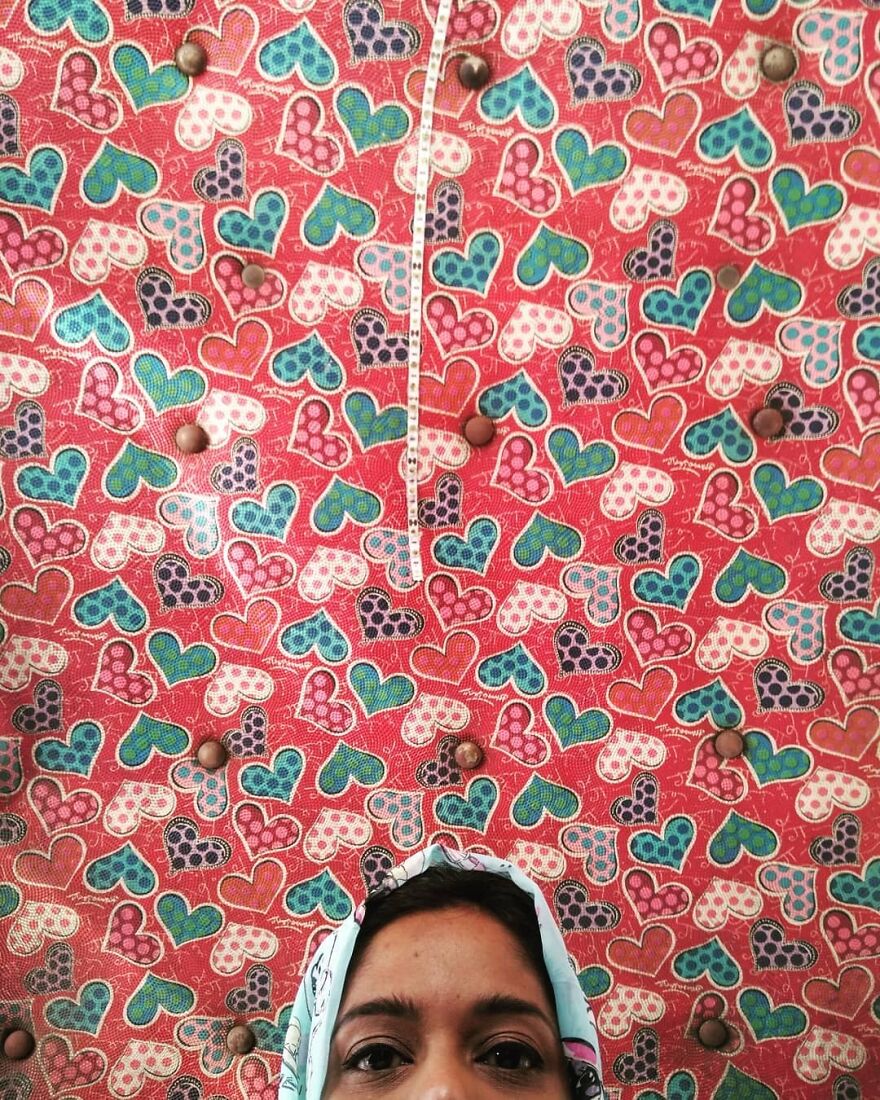 Journalist Has A Hobby Taking Pictures Of The Roof Of Taxis In Mumbai And His Collection Is Incredible