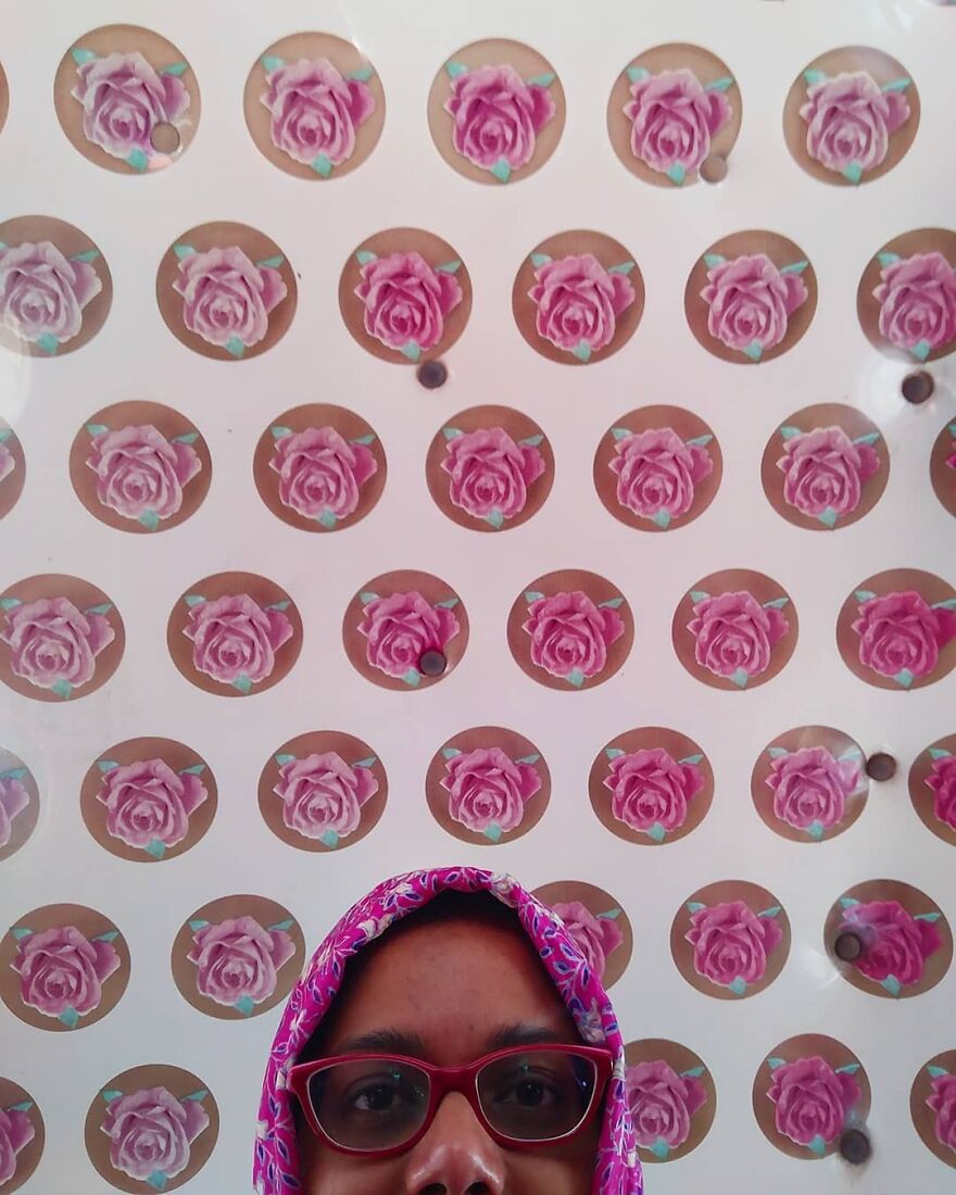 Journalist Has A Hobby Taking Pictures Of The Roof Of Taxis In Mumbai And His Collection Is Incredible