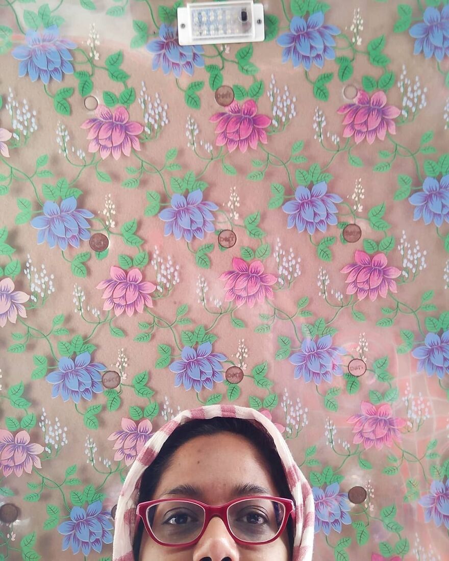 Journalist Has A Hobby Taking Pictures Of The Roof Of Taxis In Mumbai And His Collection Is Incredible