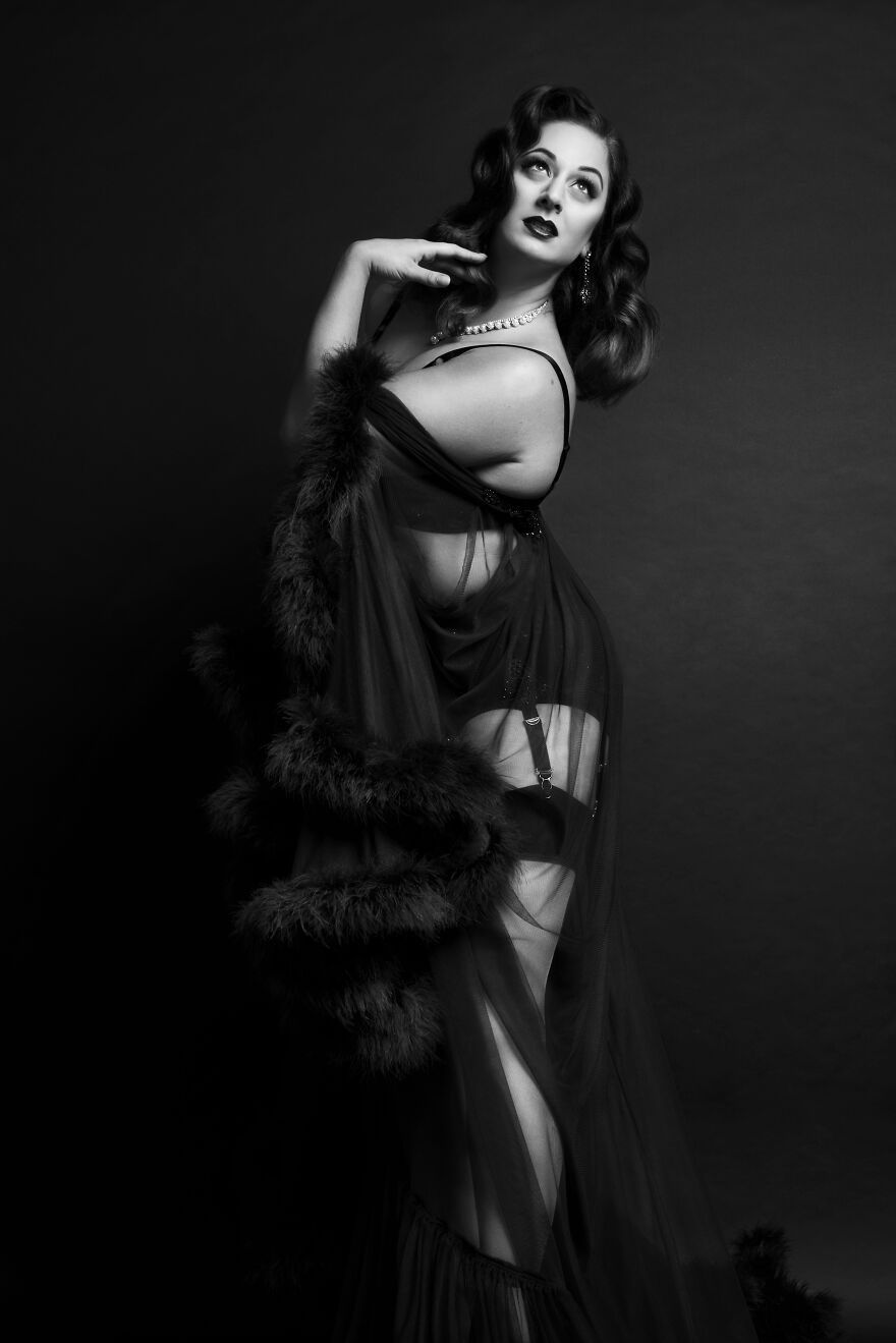 Seven Things You Might Not Know About The Art Of Burlesque, As Told By The London’s Burlesque Queen – Tempest Rose