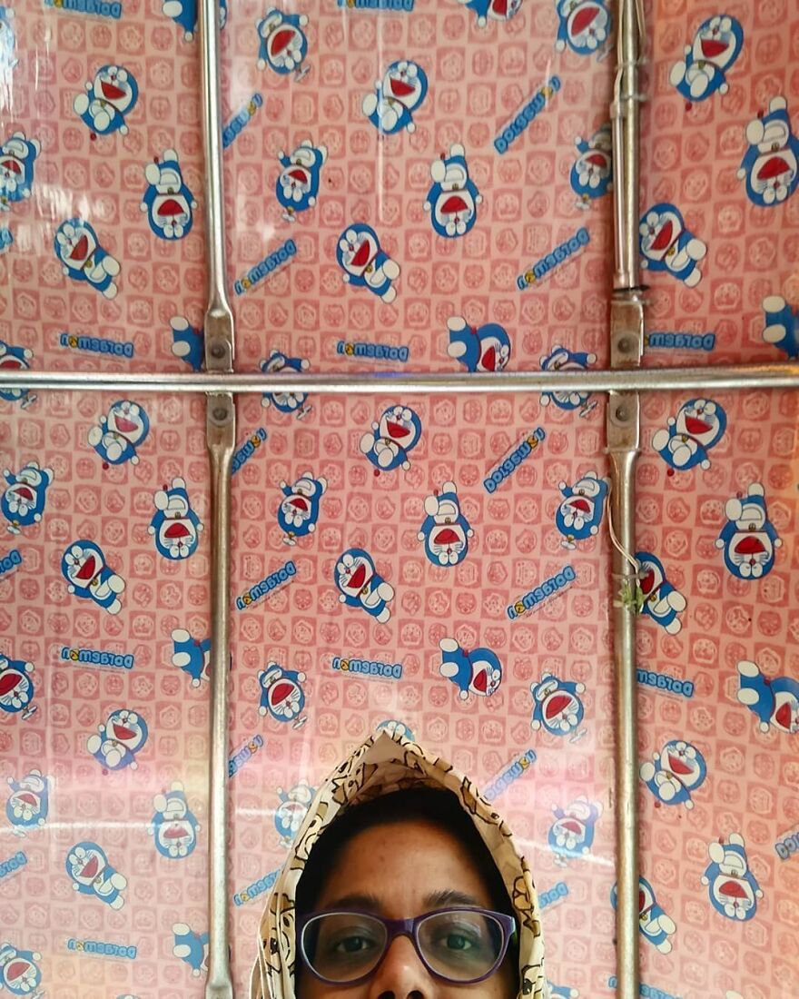 Journalist Has A Hobby Taking Pictures Of The Roof Of Taxis In Mumbai And His Collection Is Incredible