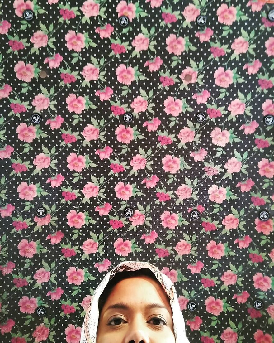 Journalist Has A Hobby Taking Pictures Of The Roof Of Taxis In Mumbai And His Collection Is Incredible