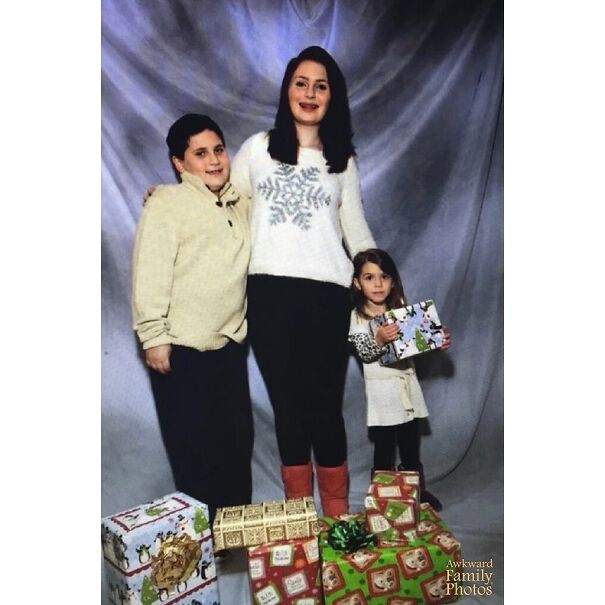 So About 5 Years Ago I Ran An Ad On Facebook Asking For An Inexpensive Photographer To Come To My House. I Had Just Had A New Baby And Wanted Some Photos Of The Children. He Came And It Was A Mess From The Start. Here’s Just A Few Of The Many Awkward Photos I Got Back From This Man. You Get What You Pay For