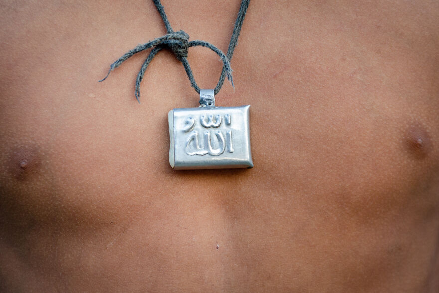 My Photos Of Strangers Wearing Lockets & Pendants