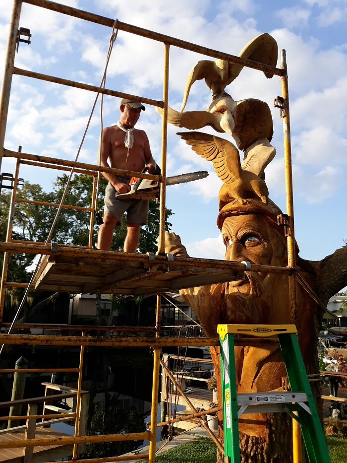 I Carved A Wooden "Captain Morgan" Sculpture From An Oak Tree