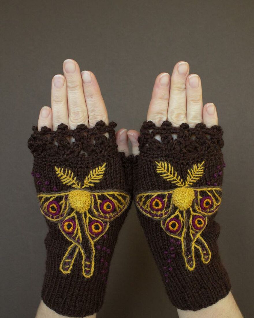 I Borrow Ideas From Nature And Create Unique Gloves With Nature-Inspired Embroidery