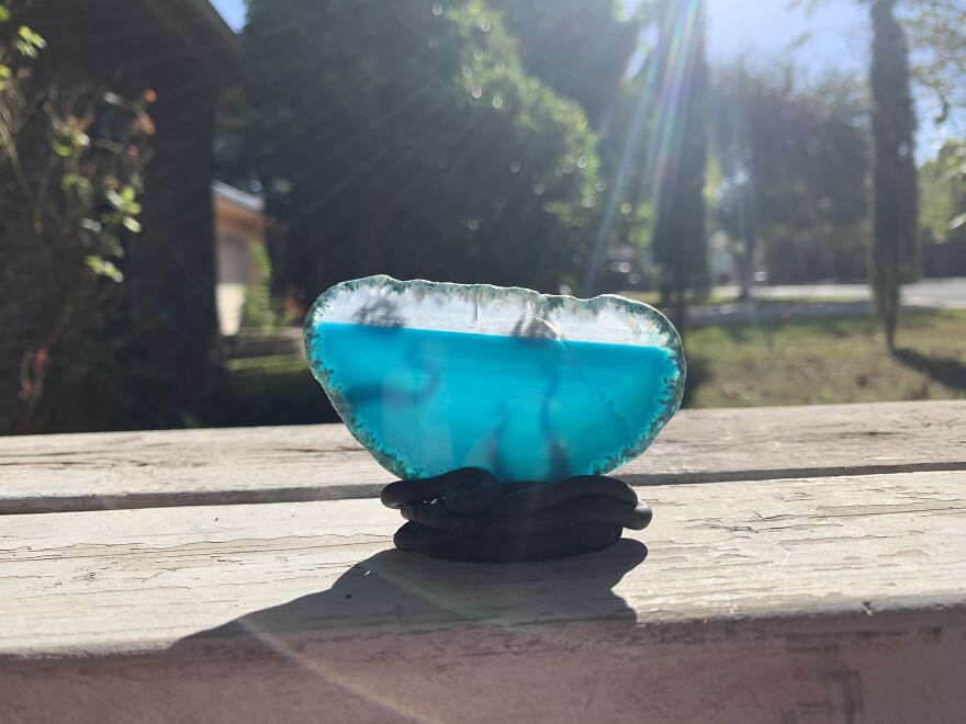 I Used Ink, Agate Crystals And Stained Glass To Make Surreal, Atmospheric Art