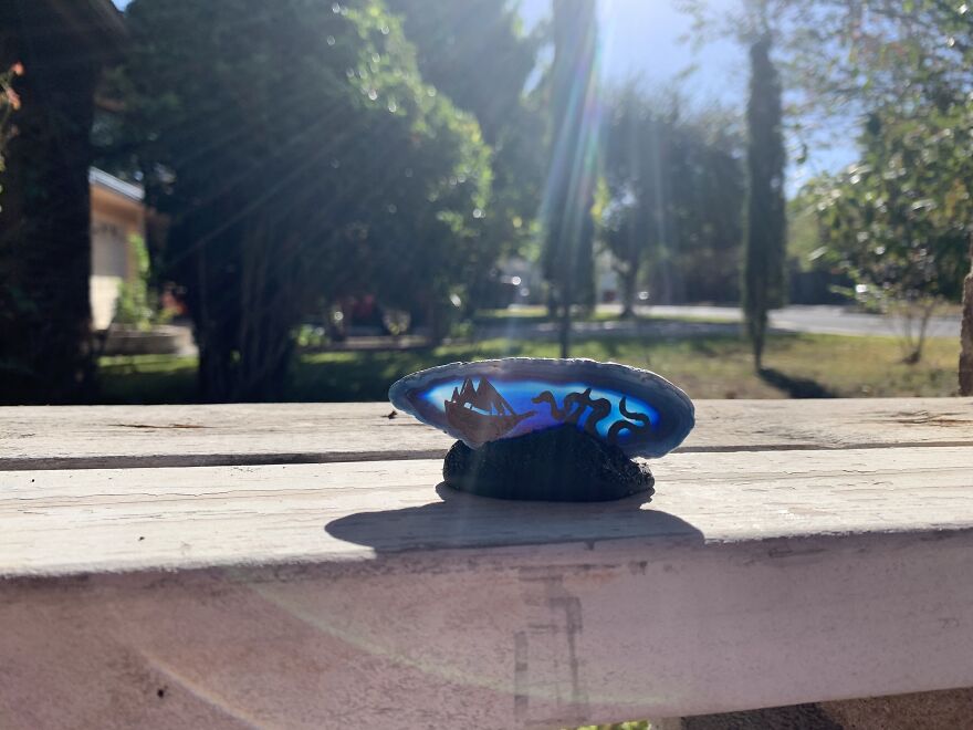 I Used Ink, Agate Crystals And Stained Glass To Make Surreal, Atmospheric Art