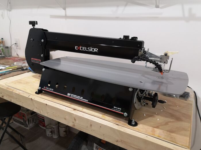 My Scroll Saw Broke A Week Before Christmas, While I Still Has Gifts To Finish Making. My Husband Bought Me An Industrial-Grade One As A Replacement