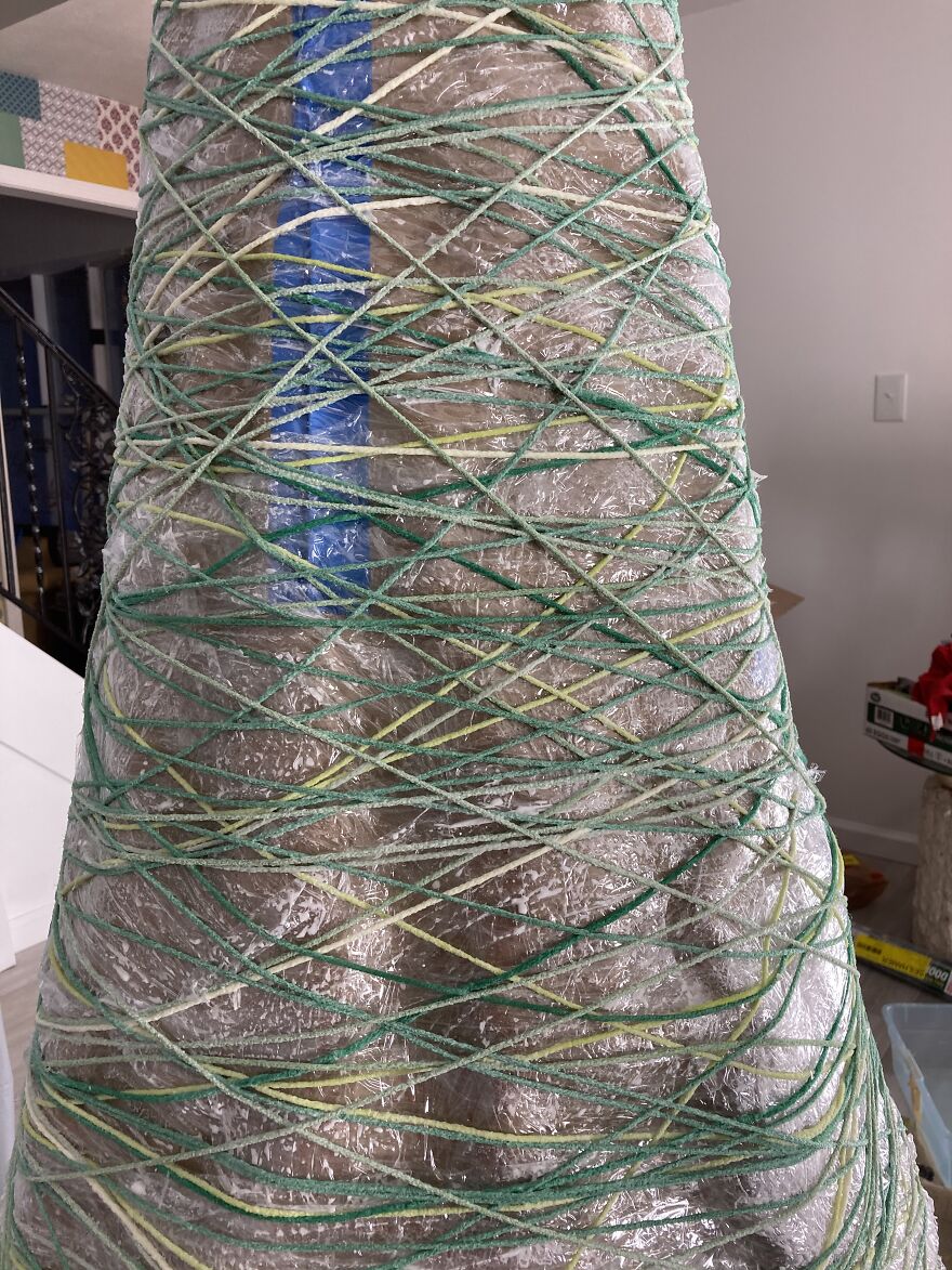 Here Are 19 Pics Of Our Unconventional-Looking Christmas Tree Made From 2 Gallons Of Glue, 15 Pounds Of Corn Starch, And Yarn Here Are 19 Pics Of Our Unconventional-Looking Christmas Tree Made From 2 Gallons Of Glue, 15 Pounds Of Corn Starch, And Yarn