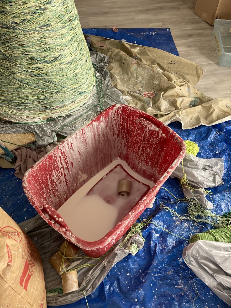 Here Are 19 Pics Of Our Unconventional-Looking Christmas Tree Made From 2 Gallons Of Glue, 15 Pounds Of Corn Starch, And Yarn Here Are 19 Pics Of Our Unconventional-Looking Christmas Tree Made From 2 Gallons Of Glue, 15 Pounds Of Corn Starch, And Yarn