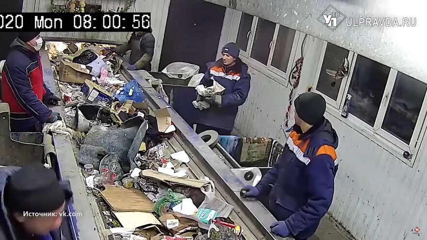 Worker Rescues Cat In A Bag Only Seconds Away From It Being Crushed By Garbage Machine