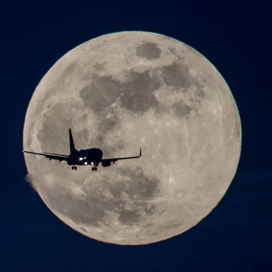 Meet Zach Cooley, The Photographer Who Calls Himself A "Moon Chaser" (50 Pics)