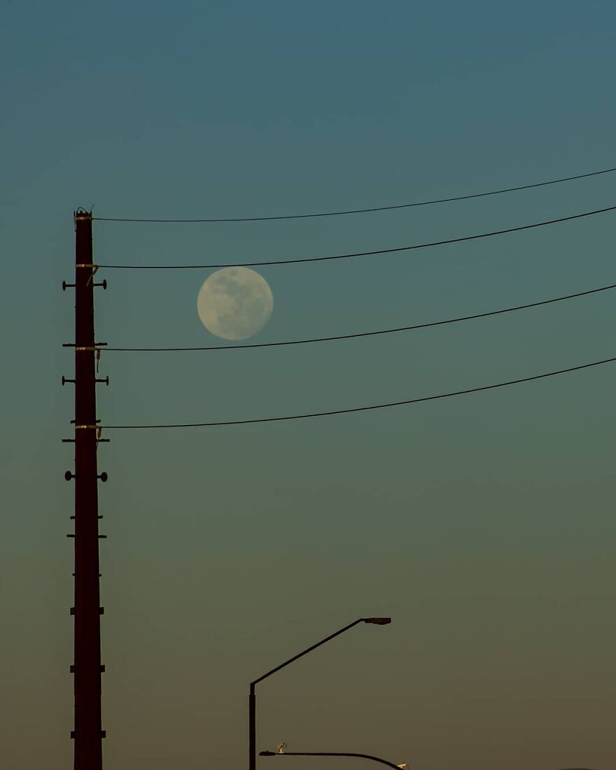 Meet Zach Cooley, The Photographer Who Calls Himself A "Moon Chaser" (50 Pics)