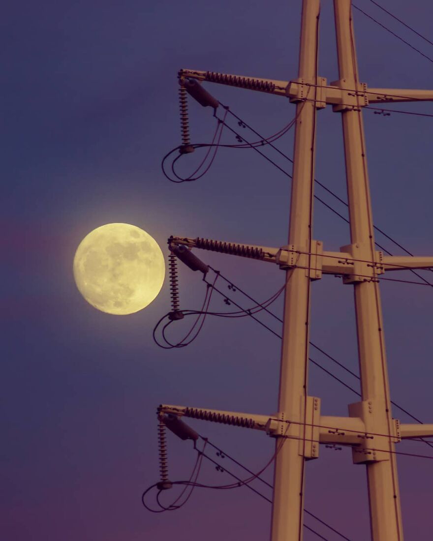 Meet Zach Cooley, The Photographer Who Calls Himself A "Moon Chaser" (50 Pics)