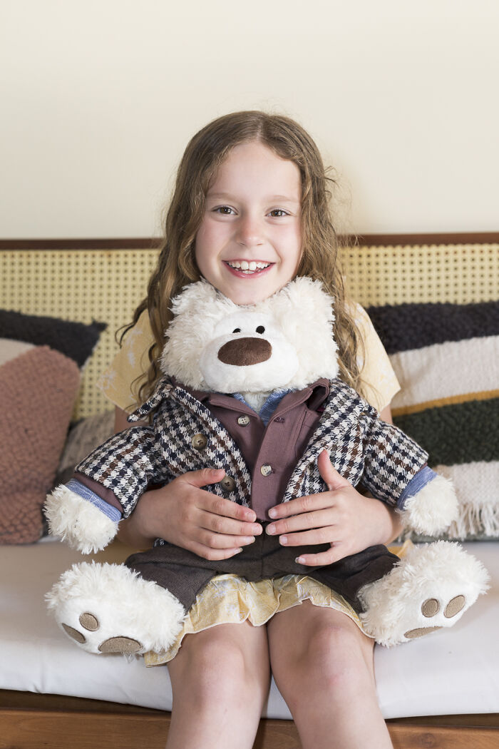 My Seven-Year-Old Daughter Has Epilepsy, So I'm Trying To Sell A Fancy Version Of Her Teddy Bear For A Million Dollars To Fund Research My Seven-Year-Old Daughter Has Epilepsy, So I'm Trying To Sell A Fancy Version Of Her Teddy Bear For A Million Dollars To Fund Research