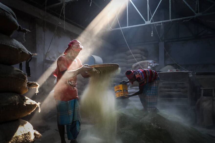 Photographer Manages To Capture The Soul Emotion Of Bangladesh's Population