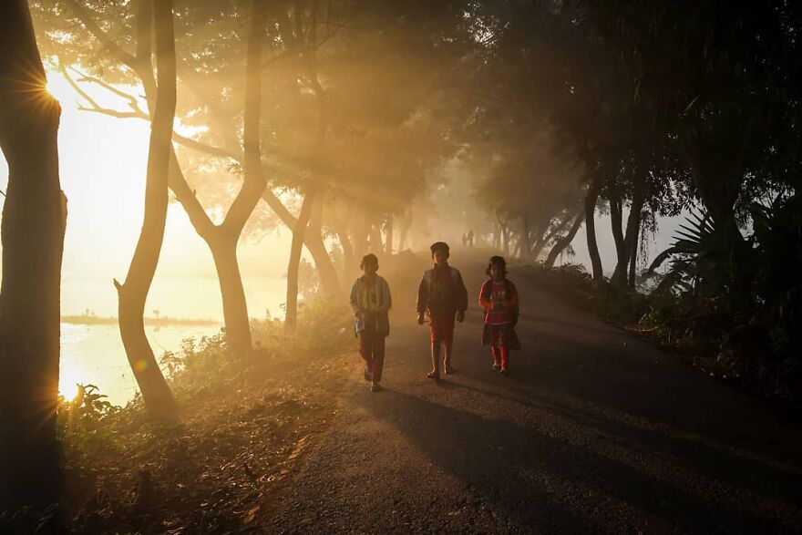 Photographer Manages To Capture The Soul Emotion Of Bangladesh's Population
