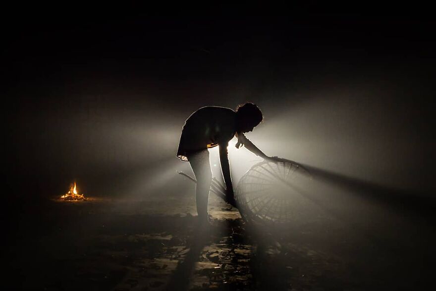 Photographer Manages To Capture The Soul Emotion Of Bangladesh's Population