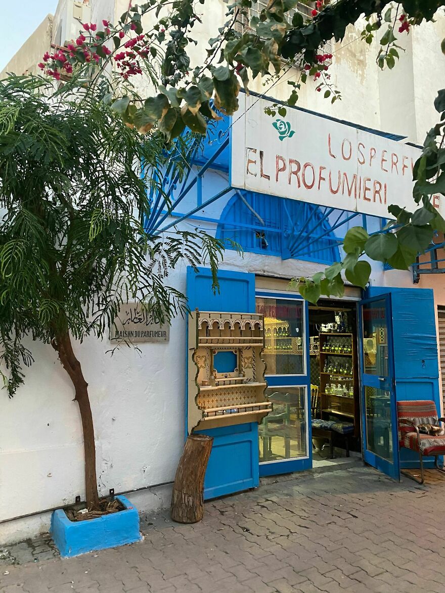 Along With Perfume Oils. The Sales Pitch Is Elaborate, Starting With An Explanation Of How The Oil Is Extracted From Flowers