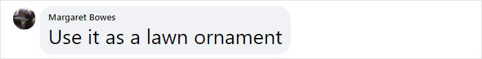 Woman Realizes The $1 "Paperweight" She Bought Is Actually An Urn With Someone's Ashes, Finds The Owners Woman Realizes The $1 "Paperweight" She Bought Is Actually An Urn With Someone's Ashes, Finds The Owners