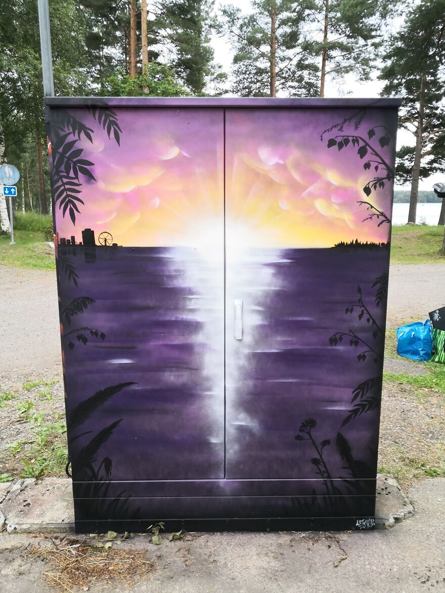Artist Transforms Electrical Cabinets To Beautiful Outdoor Art Exhibition Artist Transforms Electrical Cabinets To Beautiful Outdoor Art Exhibition