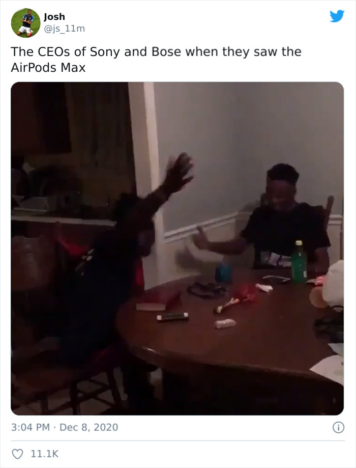 Apple-AirPods-Max-Expensive-Memes-Reactions