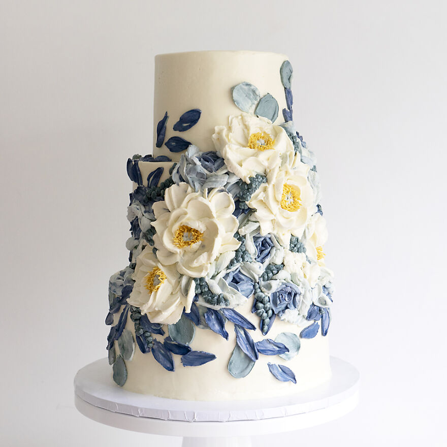Blue And White China Cake