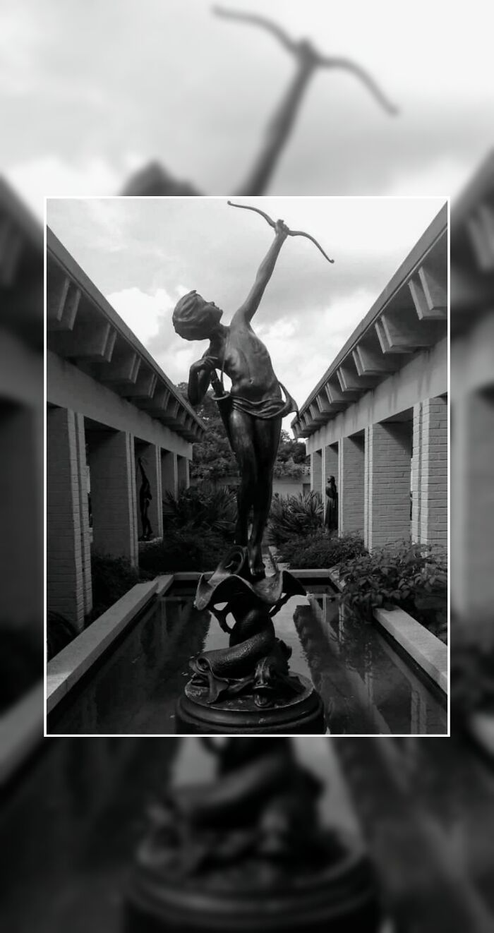 Statuary Art At Gardens Near Myrtle Beach.