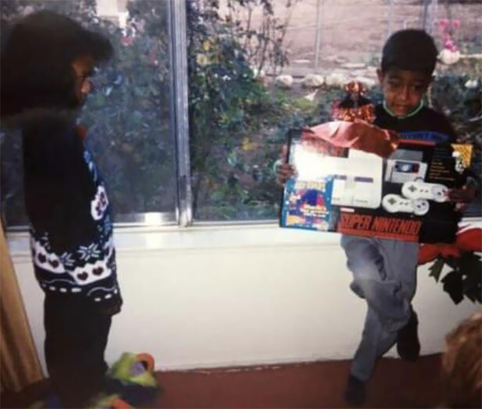28 Years Ago I Had To “Share” My Nintendo With My Sister