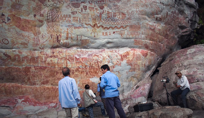 8 Miles Of Prehistoric Paintings Is Discovered In Remote Amazonia And It Showcases Animals That Are Long Gone By Now 8 Miles Of Prehistoric Paintings Is Discovered In Remote Amazonia And It Showcases Animals That Are Long Gone By Now