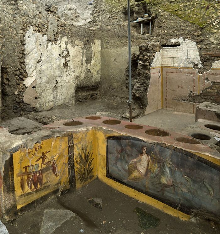 A "Fast Food" Shop Is Uncovered In Pompeii, Depicting Some Of The Dishes They Would Eat