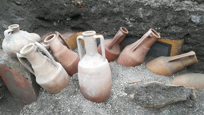 A "Fast Food" Shop Is Uncovered In Pompeii, Depicting Some Of The Dishes They Would Eat