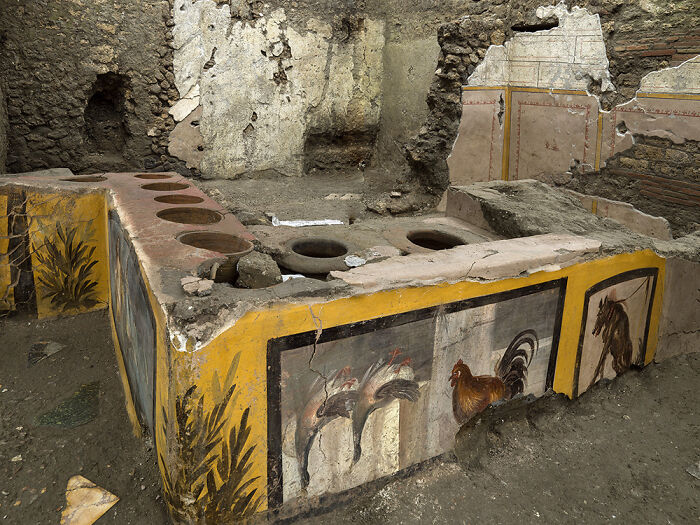 A "Fast Food" Shop Is Uncovered In Pompeii, Depicting Some Of The Dishes They Would Eat A "Fast Food" Shop Is Uncovered In Pompeii, Depicting Some Of The Dishes They Would Eat