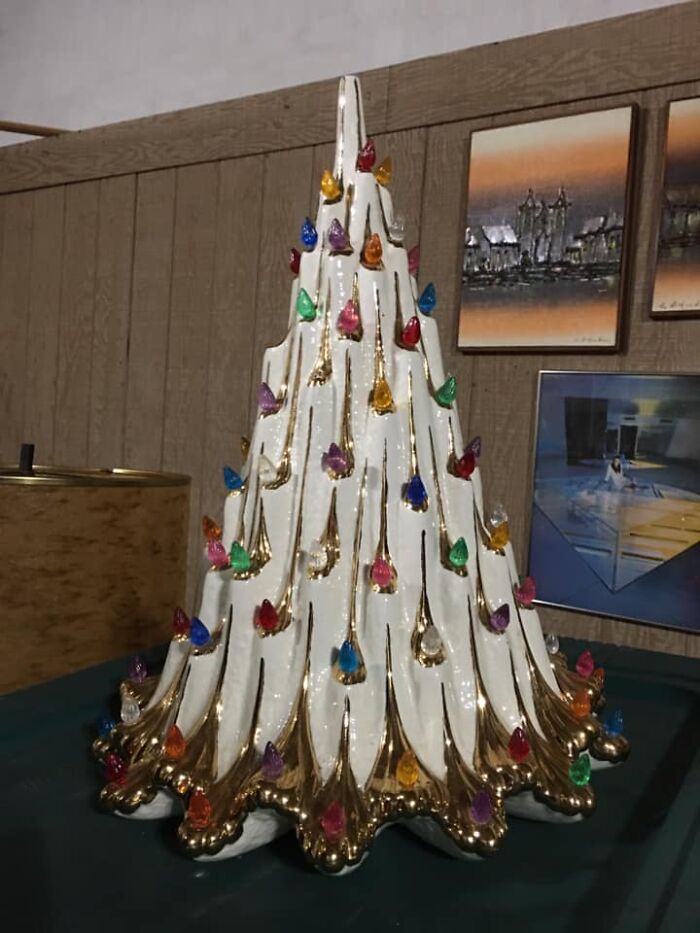 Here’s One You Don’t Often Find In The Wild. Mcm Mold... Found In An Estate Auction Box Lot, Which Was Purchased Sight Unseen. Imagine My Surprise When I Pulled This Beauty Out Of The Box!!