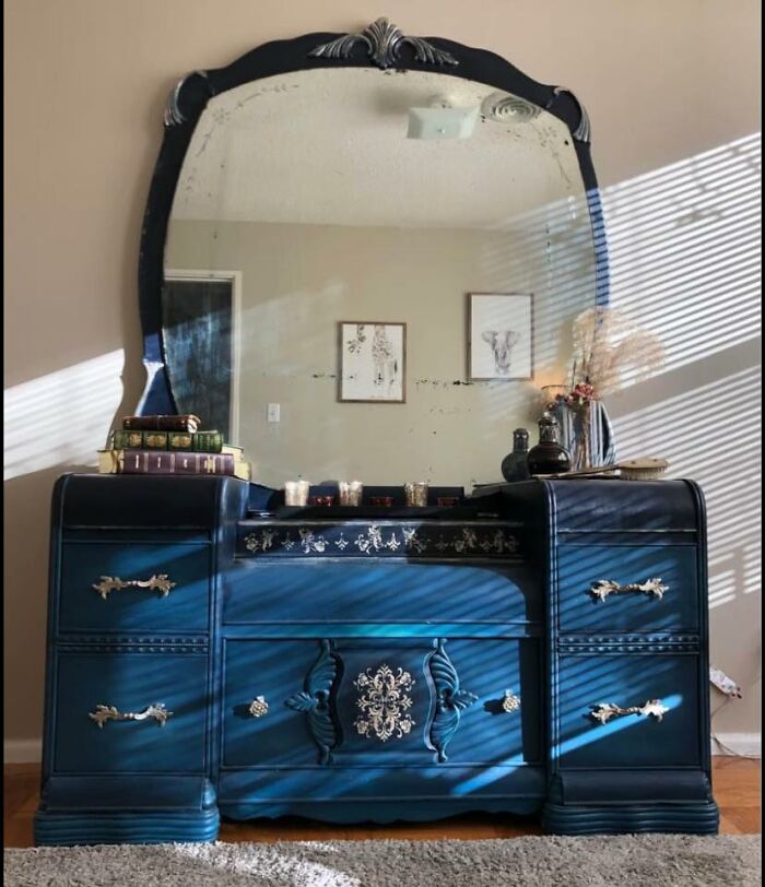 My “New To Me” Vintage Restored Vanity. Found On Facebook Market Place