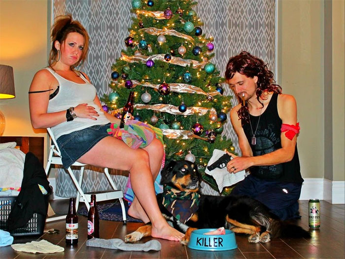 This Family Started Staging Their Funny Christmas Cards 7 Years Ago, And Their Creativity Is Brilliant