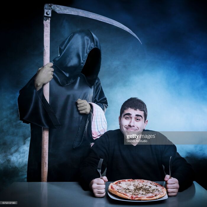 One Mushroom Pizza, That'll Cost You One Soul ☠️