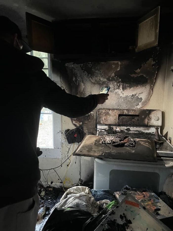 Homeless Man Rushes Into A Burning Animal Shelter - Saves Every Animal Homeless Man Rushes Into A Burning Animal Shelter - Saves Every Animal