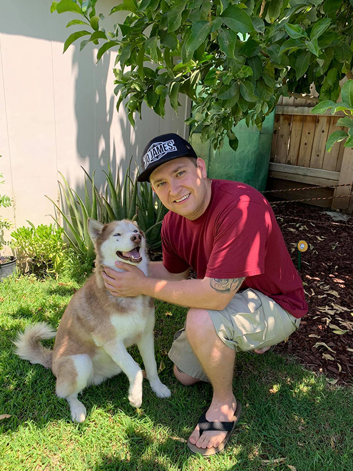 Lost Dog Comes Home After 7 Years