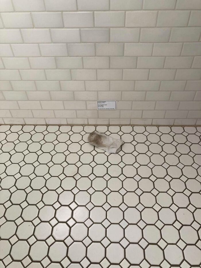 Mom Tries Teaching Her Daughter A Lesson On Picking Up Dirty Clothes, But The Daughter Keeps 'One-Upping' Her Mom Tries Teaching Her Daughter A Lesson On Picking Up Dirty Clothes, But The Daughter Keeps 'One-Upping' Her