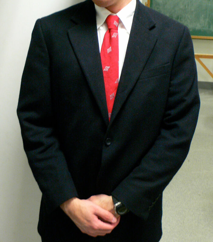 Local People Share 30 Things Tourists Do That Make Them Stand Out As A Non-Local