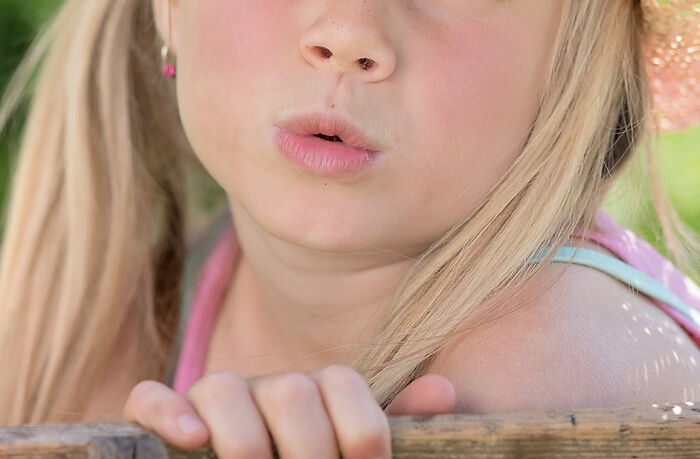 Local People Share 30 Things Tourists Do That Make Them Stand Out As A Non-Local