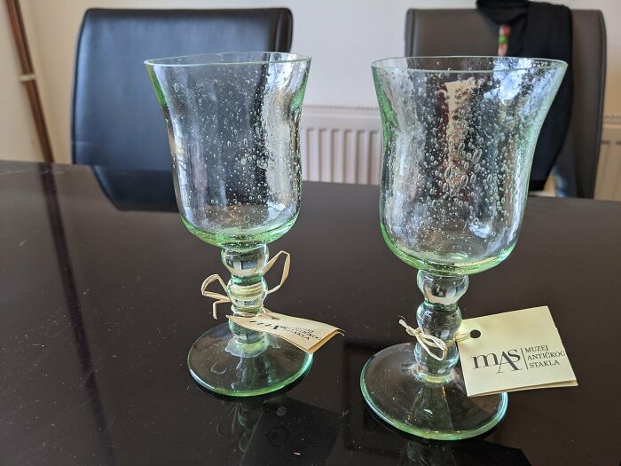 Guy Can&rsquo;t Replace Wife&rsquo;s Exclusive Broken Glassware Bought Abroad, Good Samaritans On Twitter Make It Happen