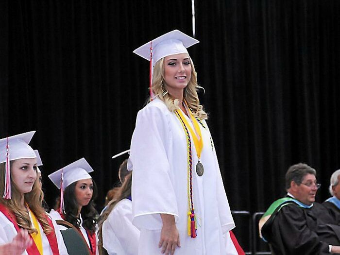 35 Random Facts That Show How Cruelly Fast Times Flies By